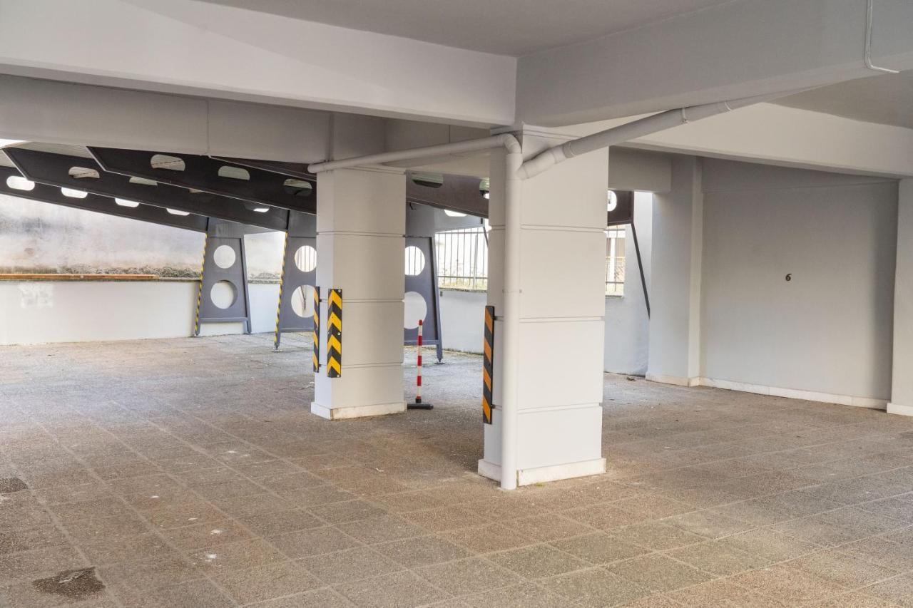 The Whole Packet C5 Center With Parking Apartment Larissa Ngoại thất bức ảnh